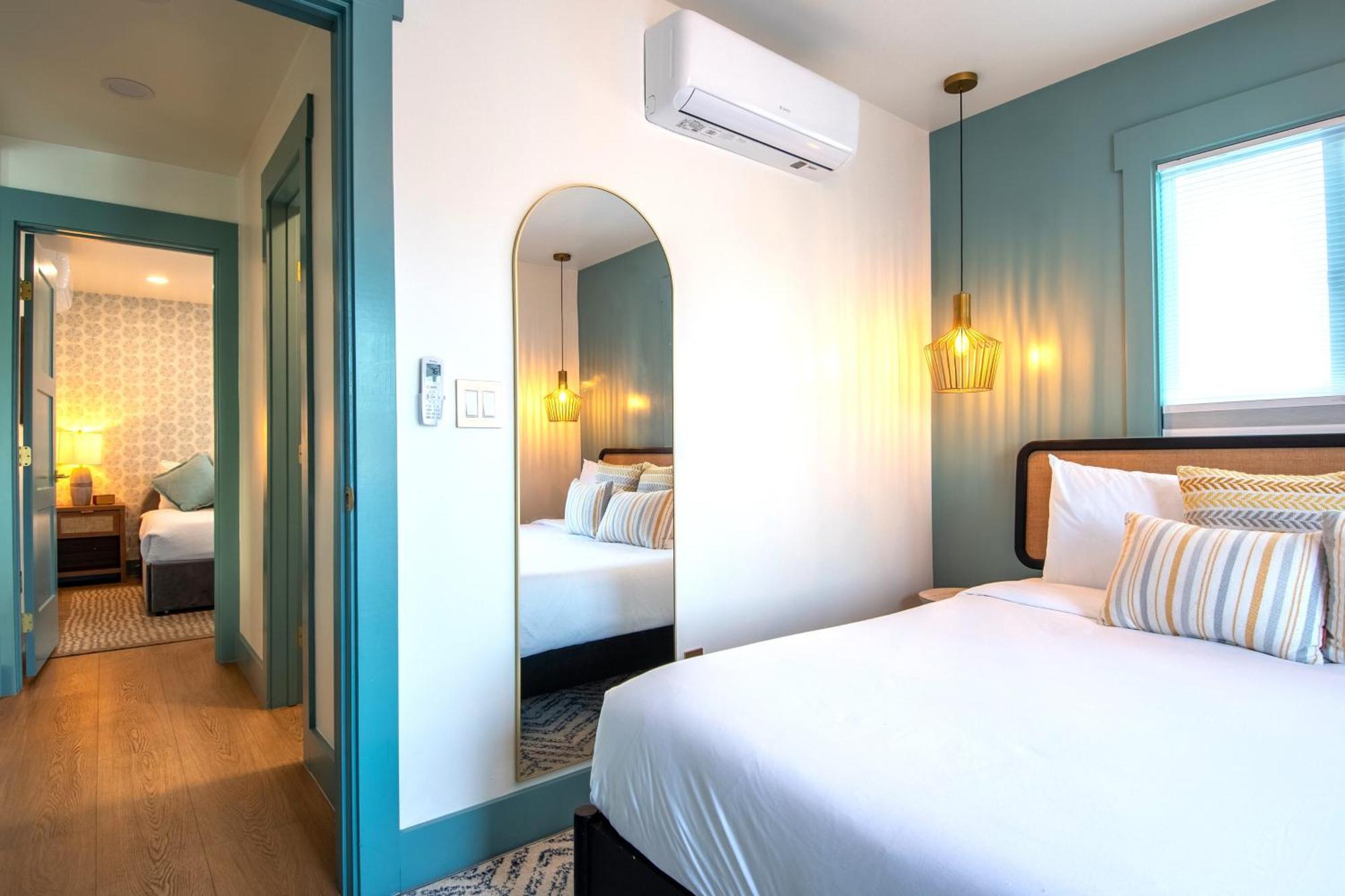 Two-Bedroom Deluxe Apartment with Ocean View